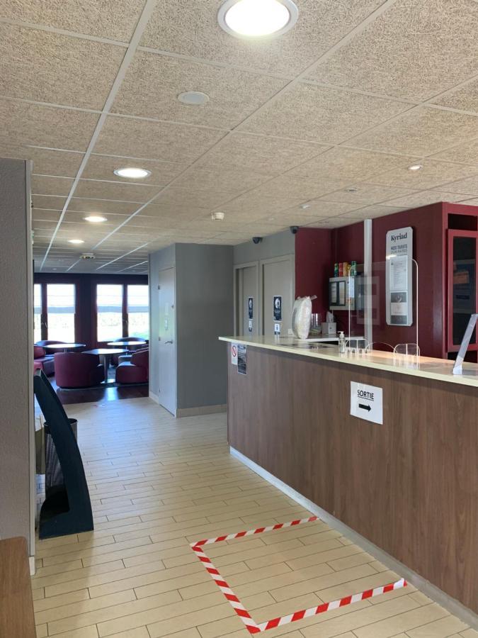 Kyriad Chateauroux - Saint-Maur Bagian luar foto